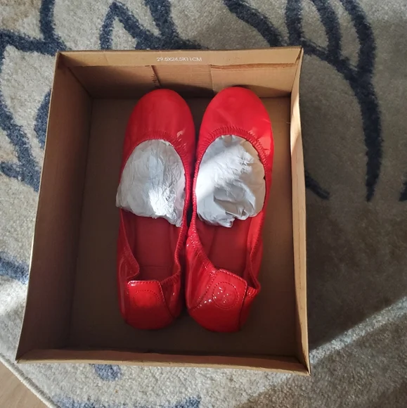 Tory Burch Patent Leather Flat Shoes size 8.5 M. - Picture 11 of 14